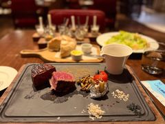 -恰餐厅及酒吧 CHAR Bar & Grill (北京丽都皇冠假日店)