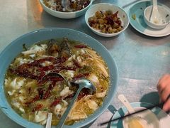-姚姚酸菜鱼·金戈戈香港豉油鸡(喜荟城联名店)