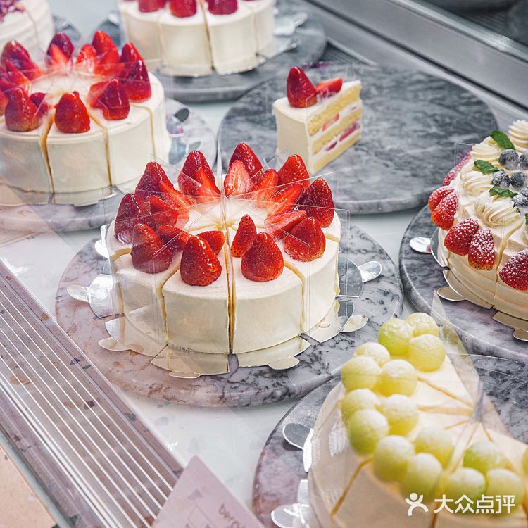 广州探店|🍓不网红性价比🔝的米其林蛋糕