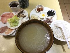 -桥香园云南过桥米线(金马碧鸡店)
