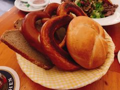 碱水面包圈-宝莱纳餐厅(滨江店)