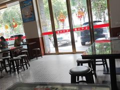 -黄师奶甜品店