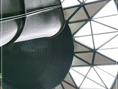 -上海滴水湖皇冠假日酒店