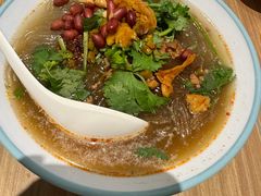 牛肉酸辣粉-小杨生煎(金山百联购物中心3楼店)