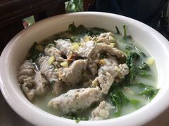 鱼汤鱼滑浸桑叶远-黄但记老店·陈村粉食府