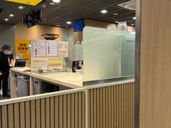 -麦当劳(轻轨曹杨路店)