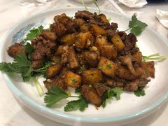 -犇逸·乐山跷脚牛肉·四川现炒(览海店)