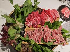 -红鼎豆捞·非遗鲍皇汤火锅(宝丰路店)
