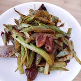 猪肉炒芹菜