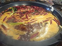 -黄潇洒老火锅(九眼桥宏济巷店)