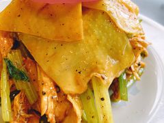 -大头虾越式风味餐厅(光明广场店)