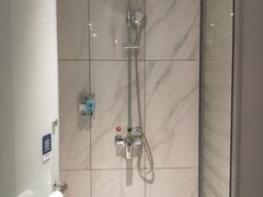 -红方格精致酒店(泸州金融中心万象汇店)