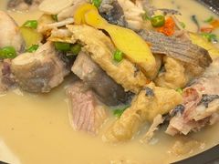 -饭怕鱼·黄焖鲟龙鱼(湖大店)