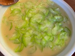 -川流不息·地道川菜·小龙虾(松东路店)