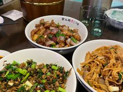 -富正毅三下锅·湘西韵味(天门山索道店)