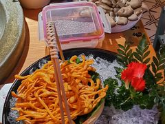 -咕嘟草帽鱼·牛奶一样的鲜鱼汤(包河万达广场创始店)