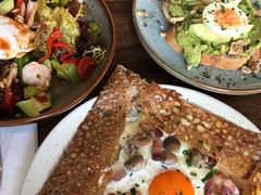 鸡蛋蘑菇熏肉荞麦可丽饼-RAC BAR(安福路店)