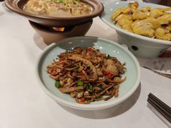 -围龙屋客家食府(福田店)