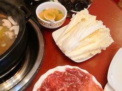 -乳仔牛牦牛汤锅 烤羊排(松潘古城店)