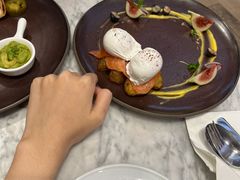 -théATRE茶聚场·餐厅(环球金融中心店)