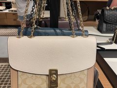 -宁波杉井奥特莱斯广场