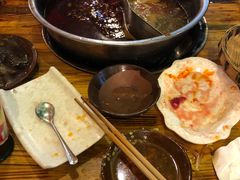 -岗上渣渣老火锅(两路口店)