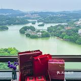 没想到还有惠州特产的手信 琳琅满目的手礼都是家人爱吃的