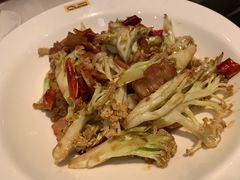 培根虾米煸菜花-港丽餐厅(高德置地店)