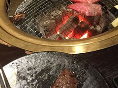 -山川小町·极番烧肉(新地假日广场店)