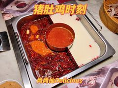 -尚尚仙·酸汤猪手·猪肚鸡火锅(华联万柳购物中心店)