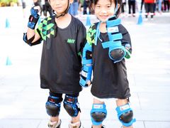 -悦动体能篮球羽毛球网球(三里河店)