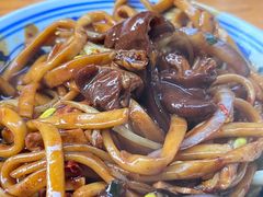 -珠宝街老左杂酱面馆