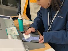 -华为授权体验店(中山公园来福士)