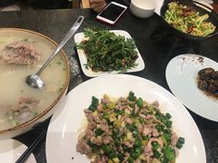 -万重锦·人文川菜馆(骡马市店)