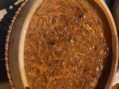 阿婆烧的手工苕粉-吃饭皇帝大土家民族菜(正大广场店)