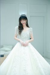 -Renee芮亦婚纱