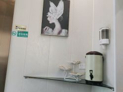-尚艺造型.剪烫染.接发