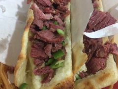 -秦小龙驴肉火烧馆