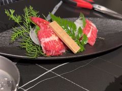 -山川小町·极番烧肉(新地假日广场店)
