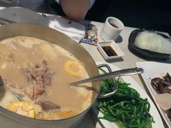 -肥仔文澳门猪骨煲(南京西路店)