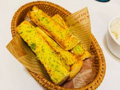 蒜香面包-俄士厨房(万象城店)