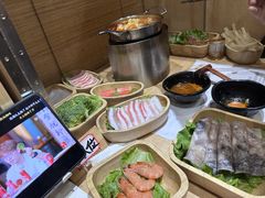 -独食火锅·半米屋台(直营总店)