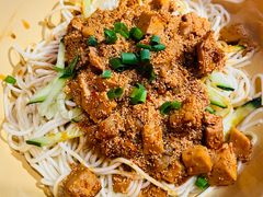 -鹤江桥·红油牛肉粉(SKP店)