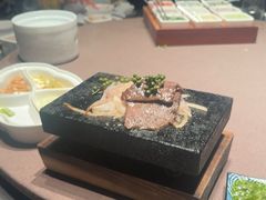 -左庭右院鲜牛肉火锅黑金店(陆家嘴中心店)