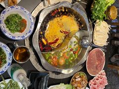 -重庆风光老灶火锅城(同德广场店)