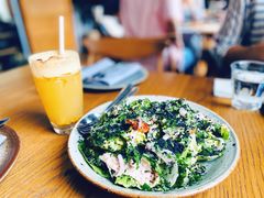 鸡肉生菜芝麻色拉-BOR Eatery(安福路店)