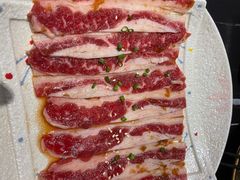 -山川小町·极番烧肉(新地假日广场店)