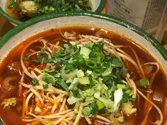 -拈签一笑黄牛肉辣卤串串
