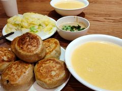 -清真吴记门钉肉饼·喜多利