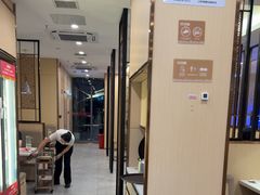 -七欣天香辣蟹火锅(闵行浦江欢乐颂店)